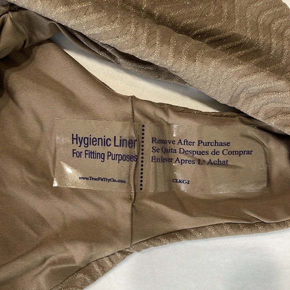 Trina Turk EMPIRE BANDEAU ONE PIECE in Sandstone Shine Size 10 NWT - Picture 8 of 10